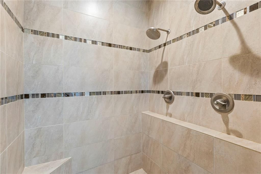11446 S Longview Road — photo 38