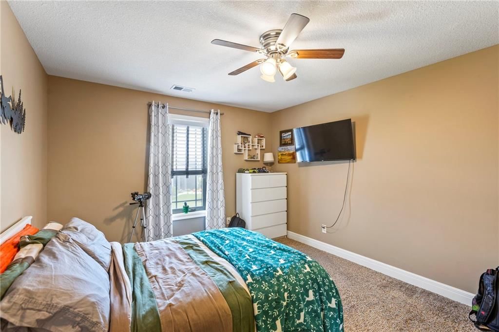 11446 S Longview Road — photo 54
