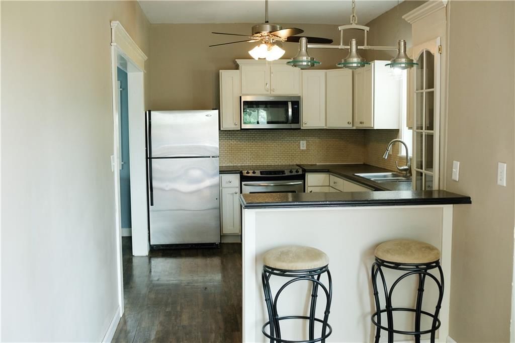 311 N DEWEY Street — photo 14