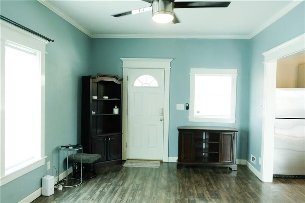 311 N DEWEY Street — photo 5