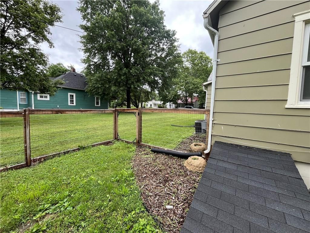 411 S Cottonwood Street — photo 27