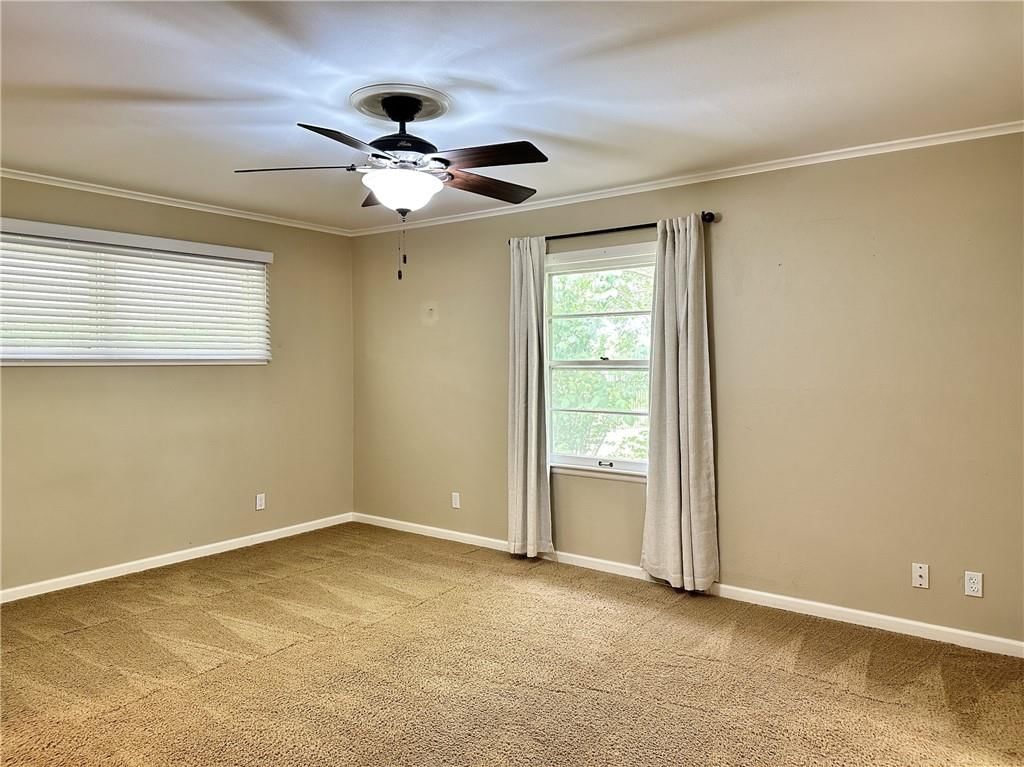 419 Town and Country Lane — photo 14