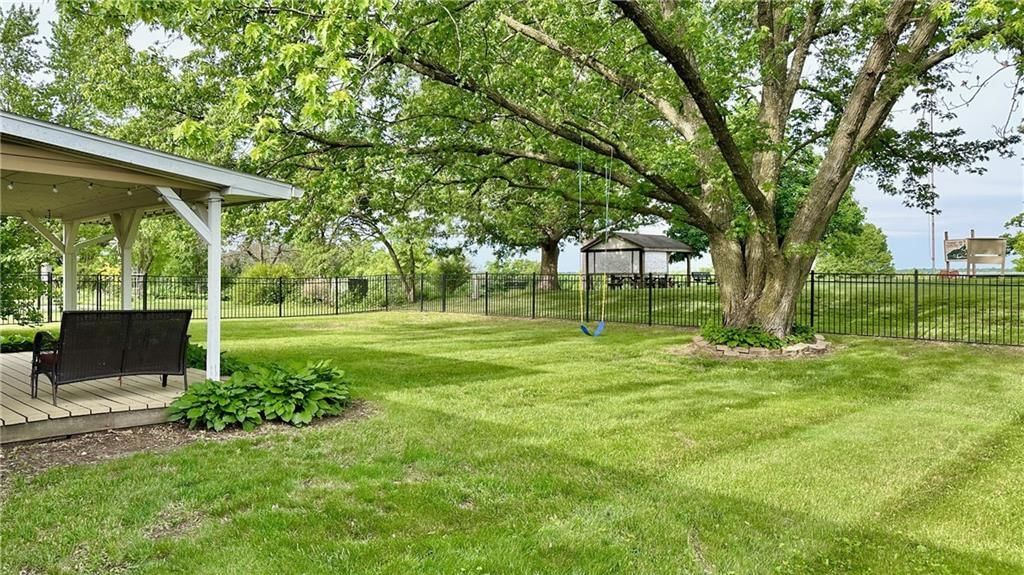 419 Town and Country Lane — photo 24