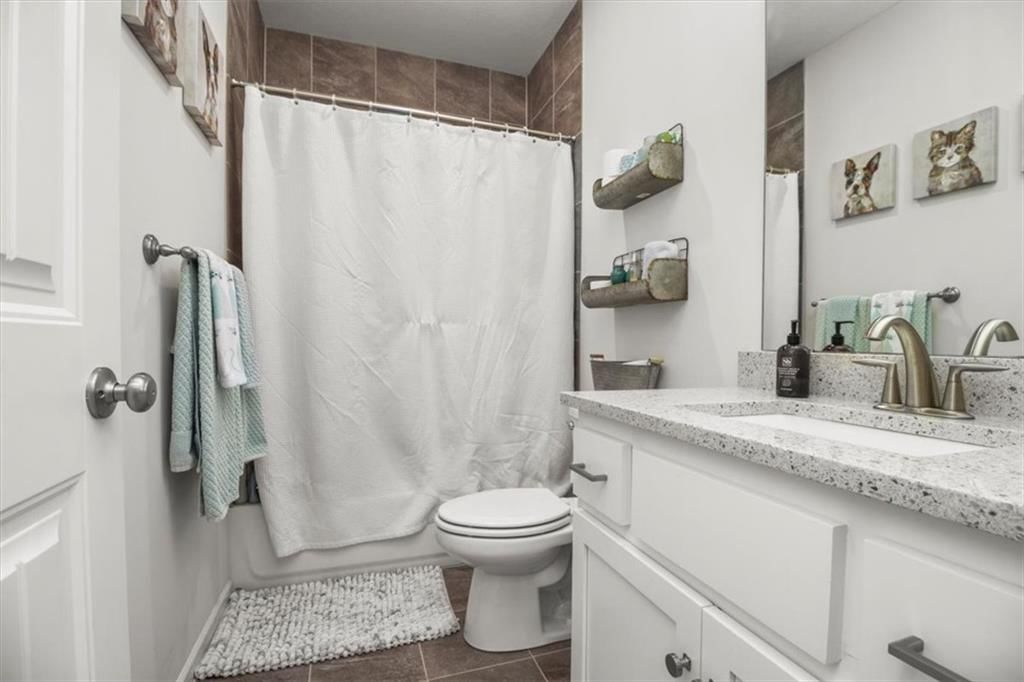 128 SE Briar Valley Lane — photo 28