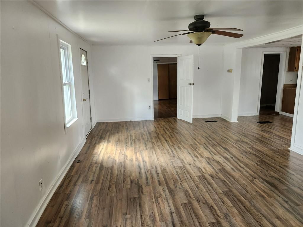 202 N High Street — photo 2