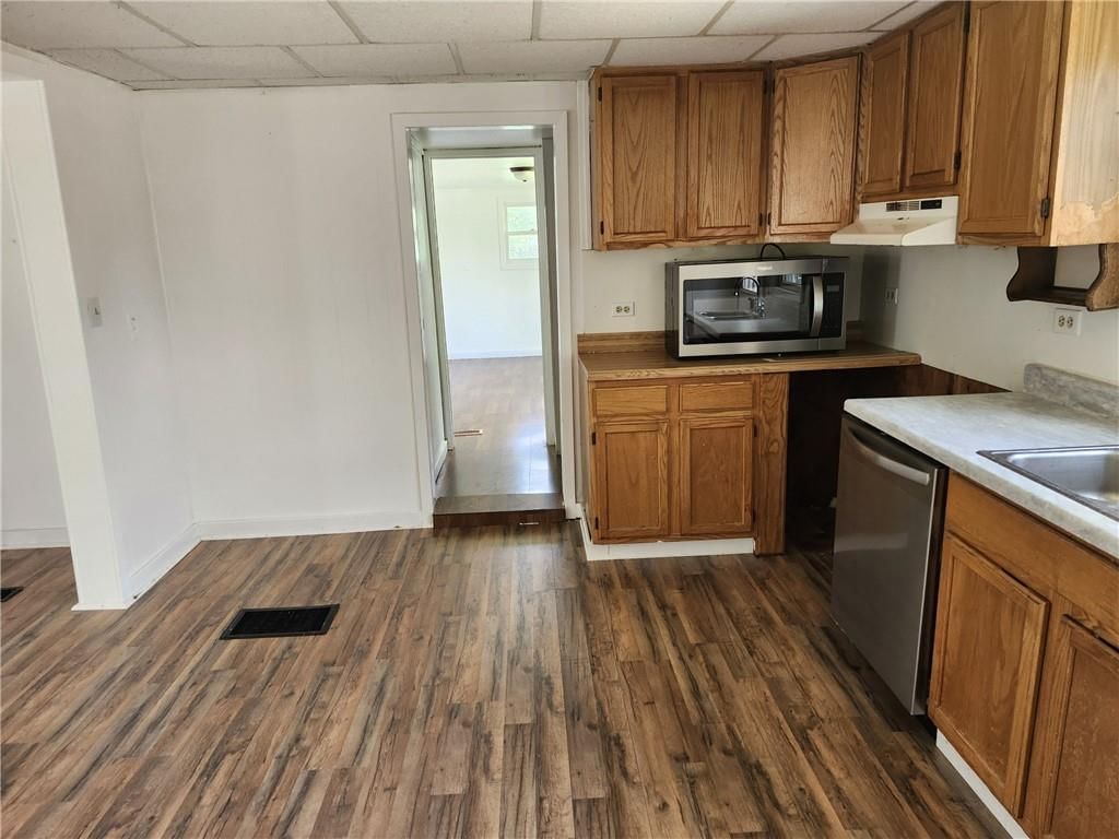 202 N High Street — photo 4