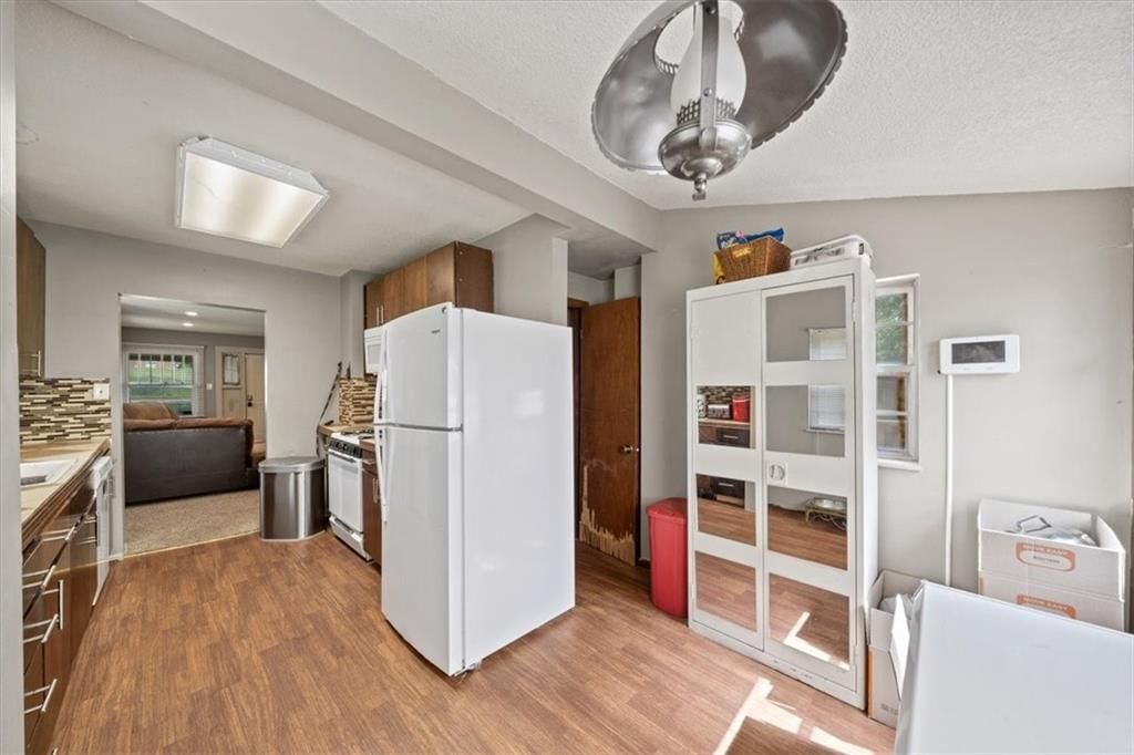 620 S 72nd Street — photo 18