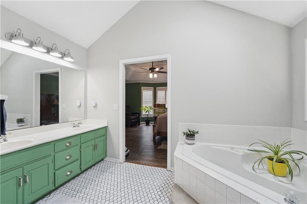 12109 S Acuff Lane — photo 22