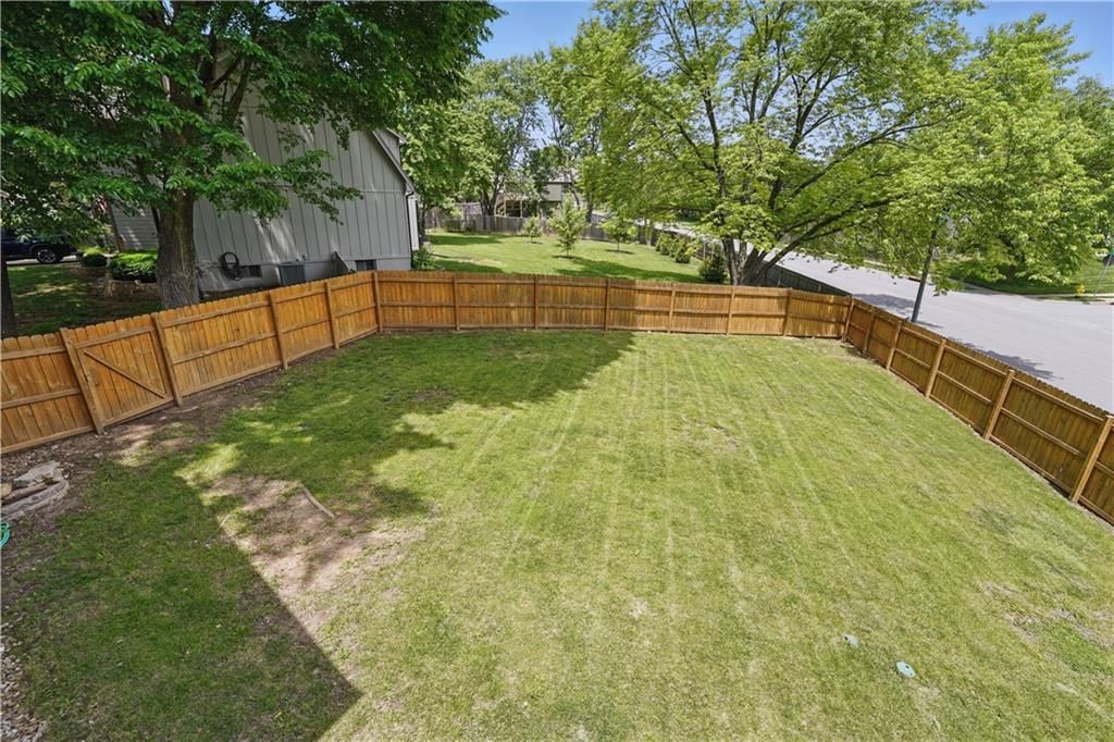 12109 S Acuff Lane — photo 45