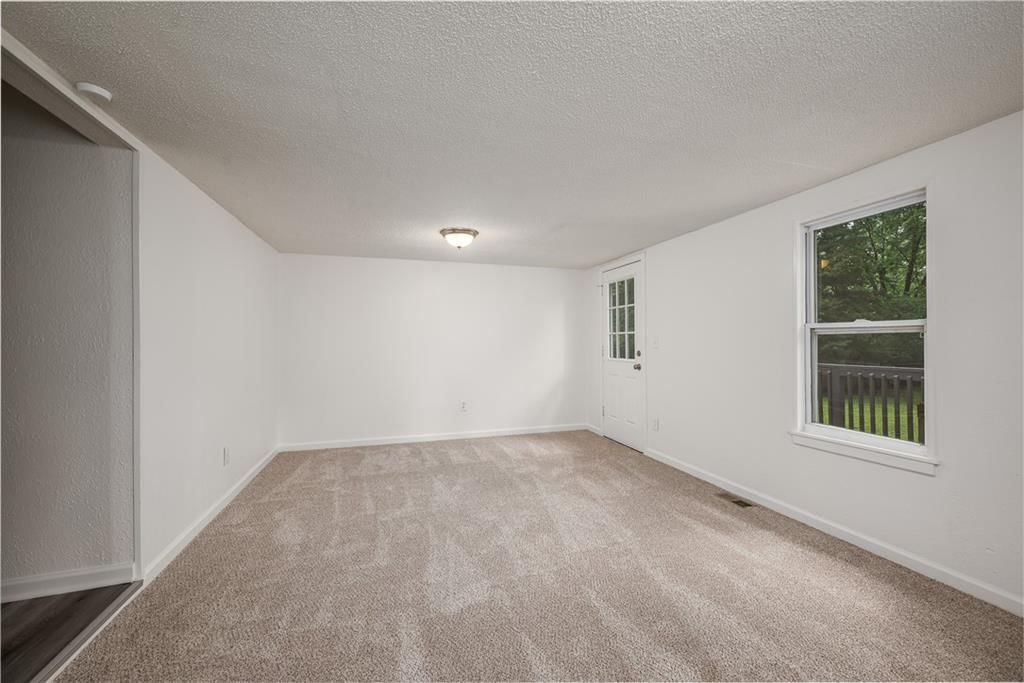 3321 N 58th Street — photo 10
