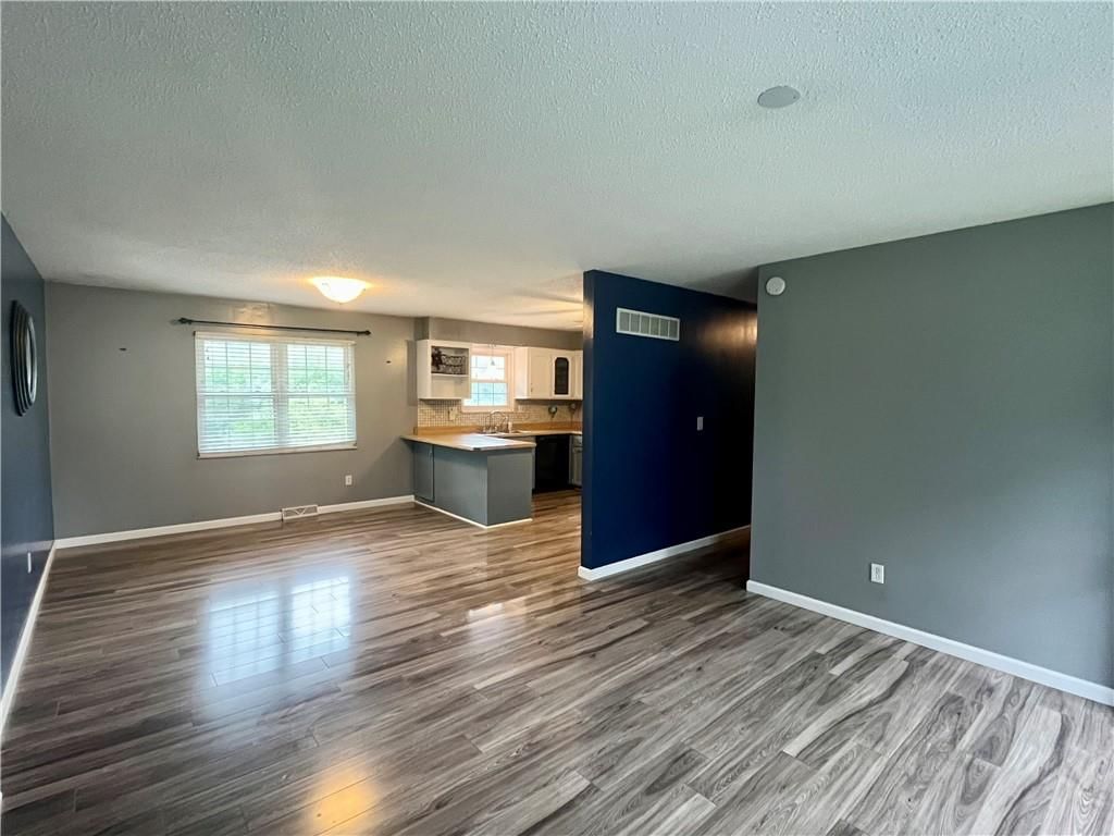 1 N Vine View Street — photo 13