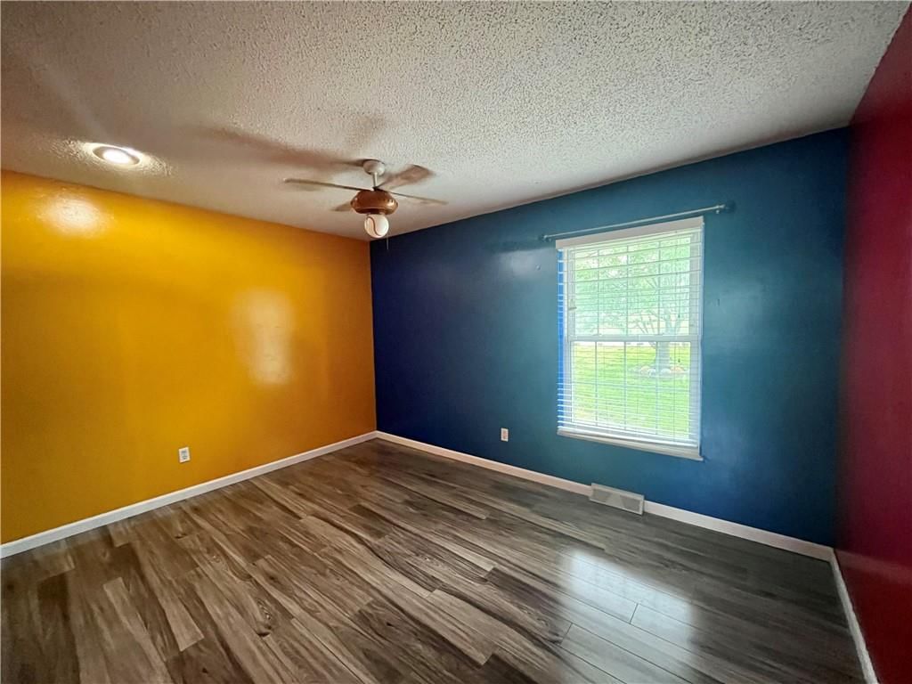 1 N Vine View Street — photo 14
