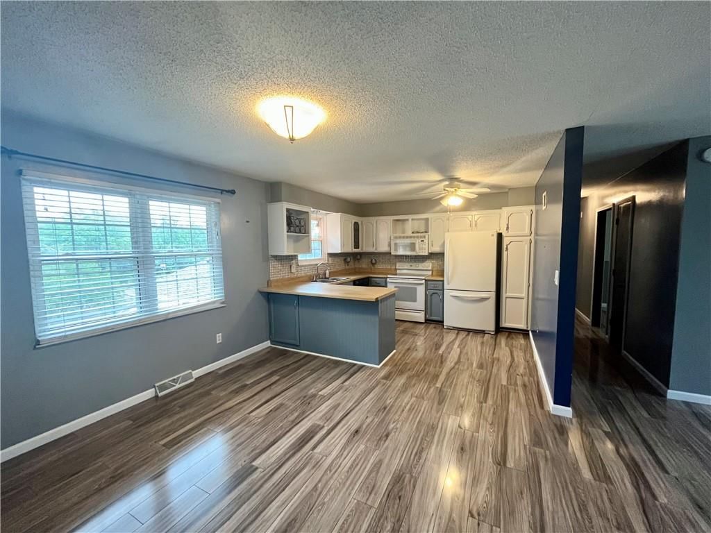 1 N Vine View Street — photo 10