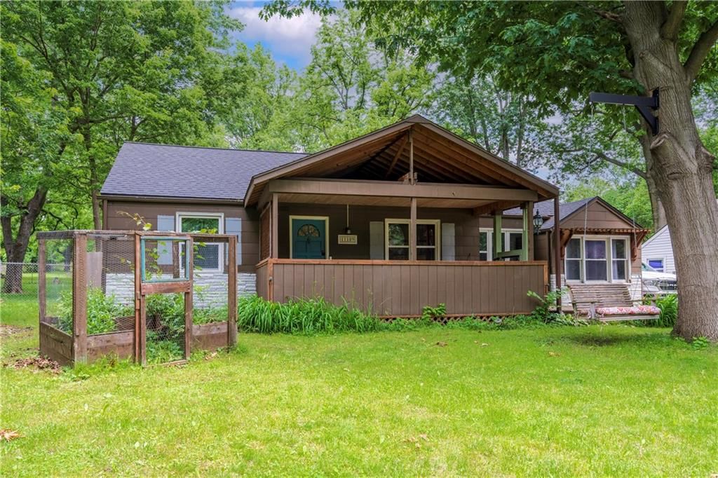 11109 Applewood Drive — photo 2