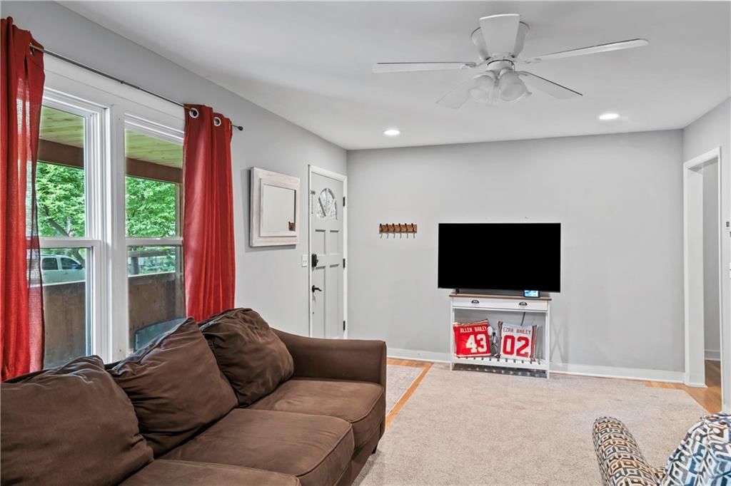 11109 Applewood Drive — photo 4