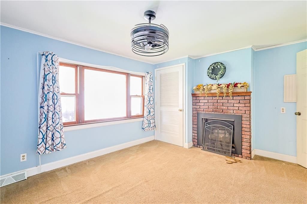 311 W Walter Lane — photo 13