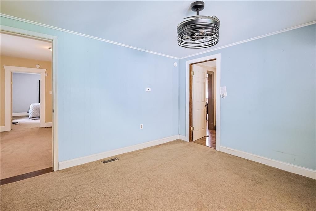 311 W Walter Lane — photo 14