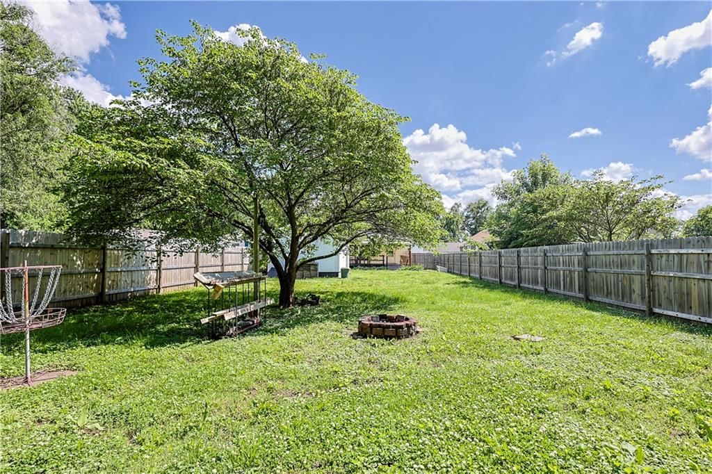 311 W Walter Lane — photo 28