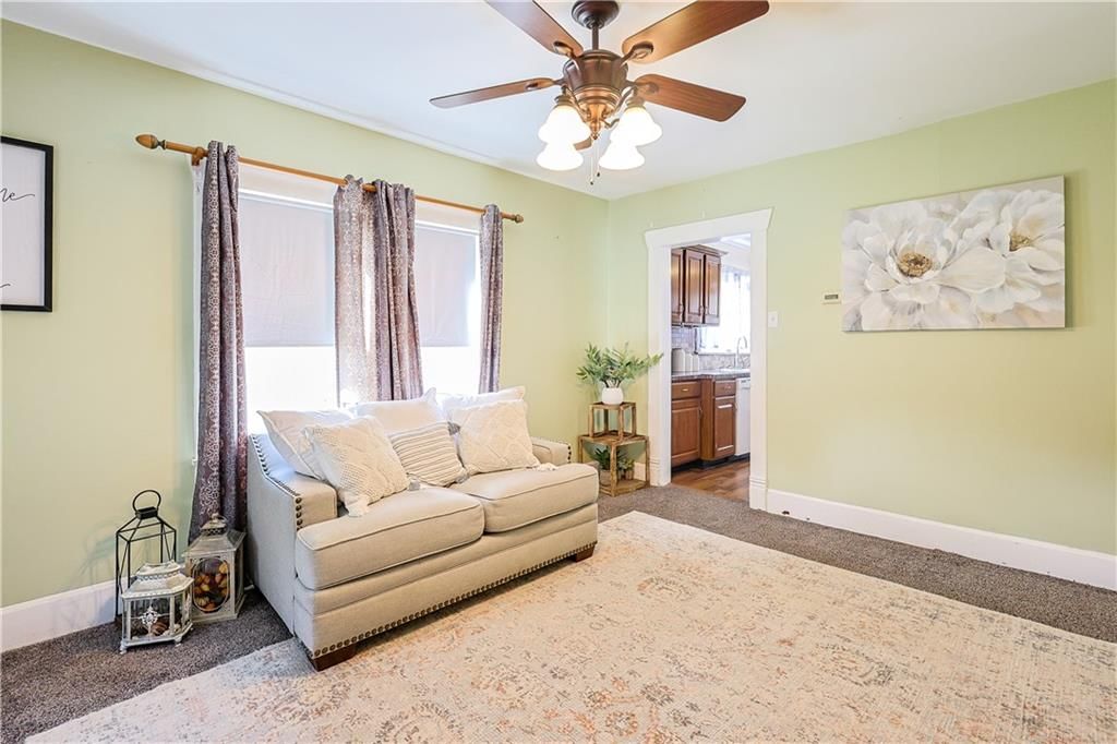 311 W Walter Lane — photo 4