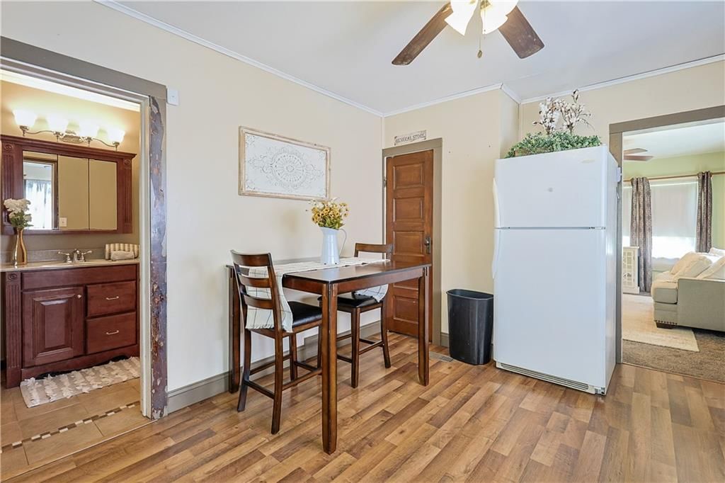 311 W Walter Lane — photo 10