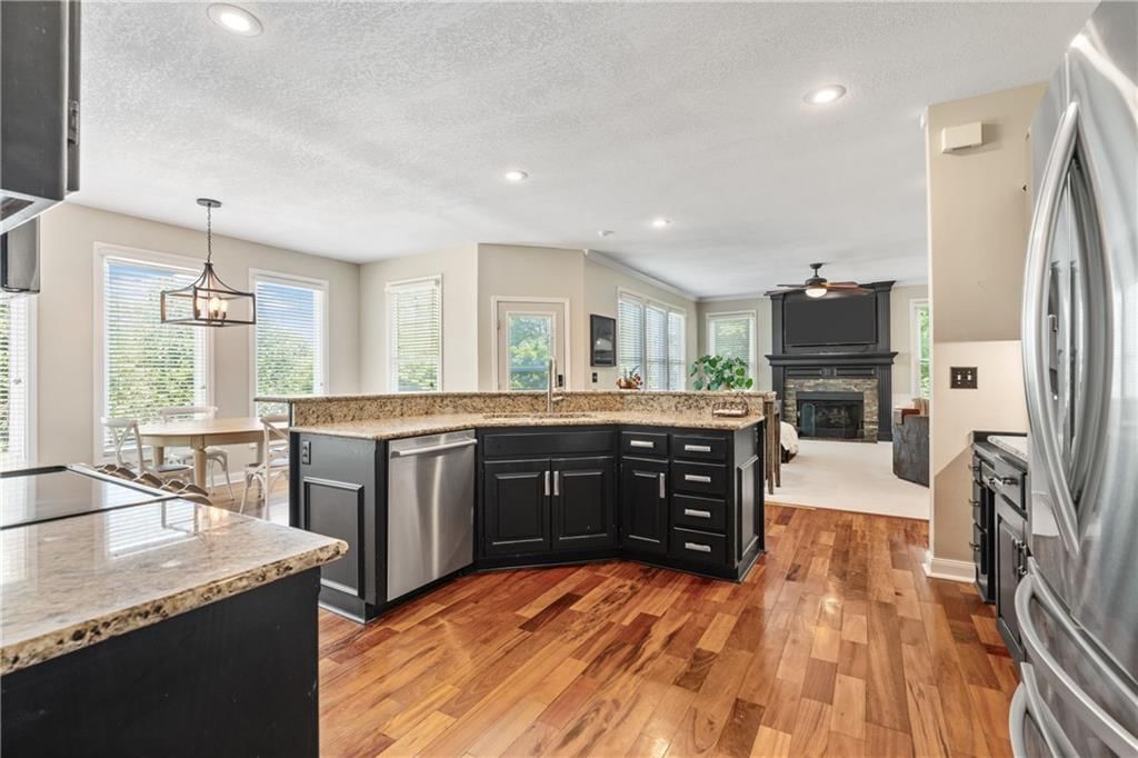 11320 W 142nd Street — photo 14