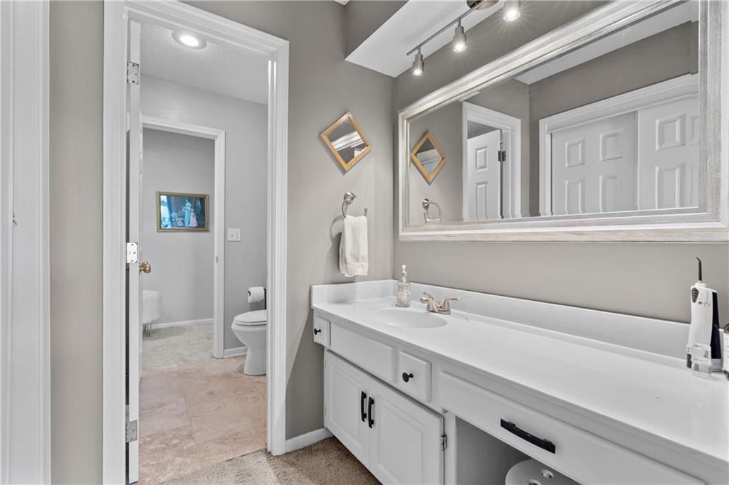 11320 W 142nd Street — photo 39