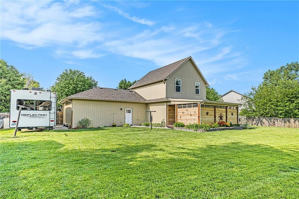 15417 Poplar Street — photo 32