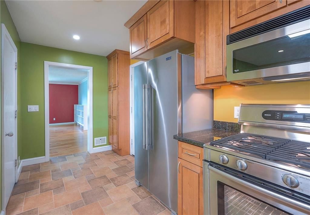 8811 W 66th Terrace — photo 7