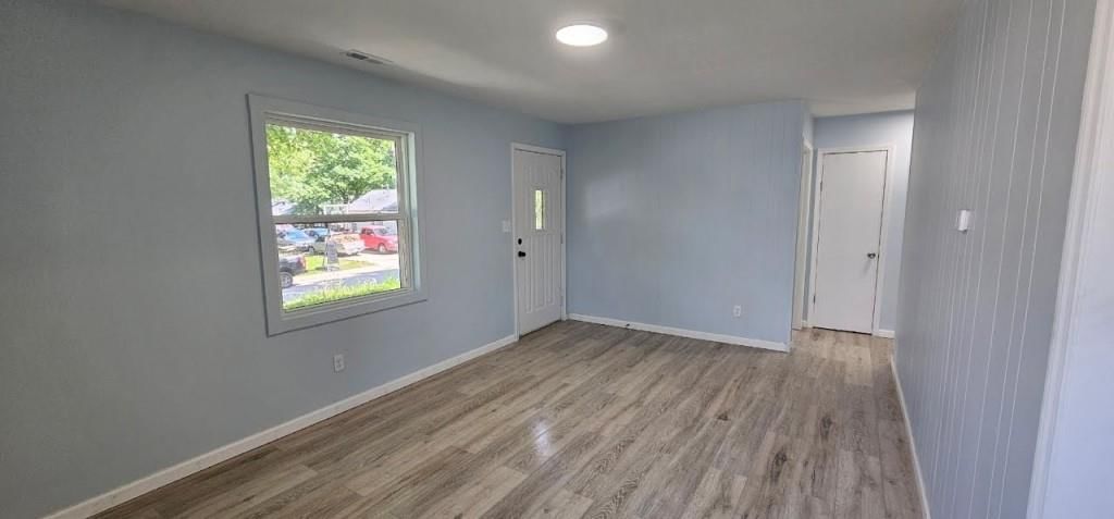 2918 S 52nd Terrace — photo 13