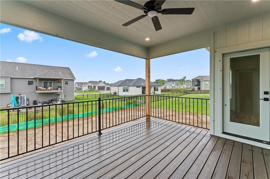 810 W Solomon Drive — photo 41