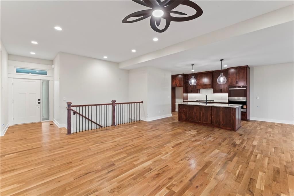 810 W Solomon Drive — photo 9
