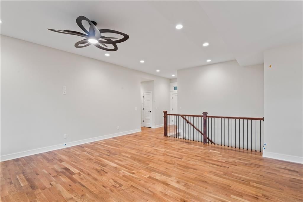 810 W Solomon Drive — photo 10