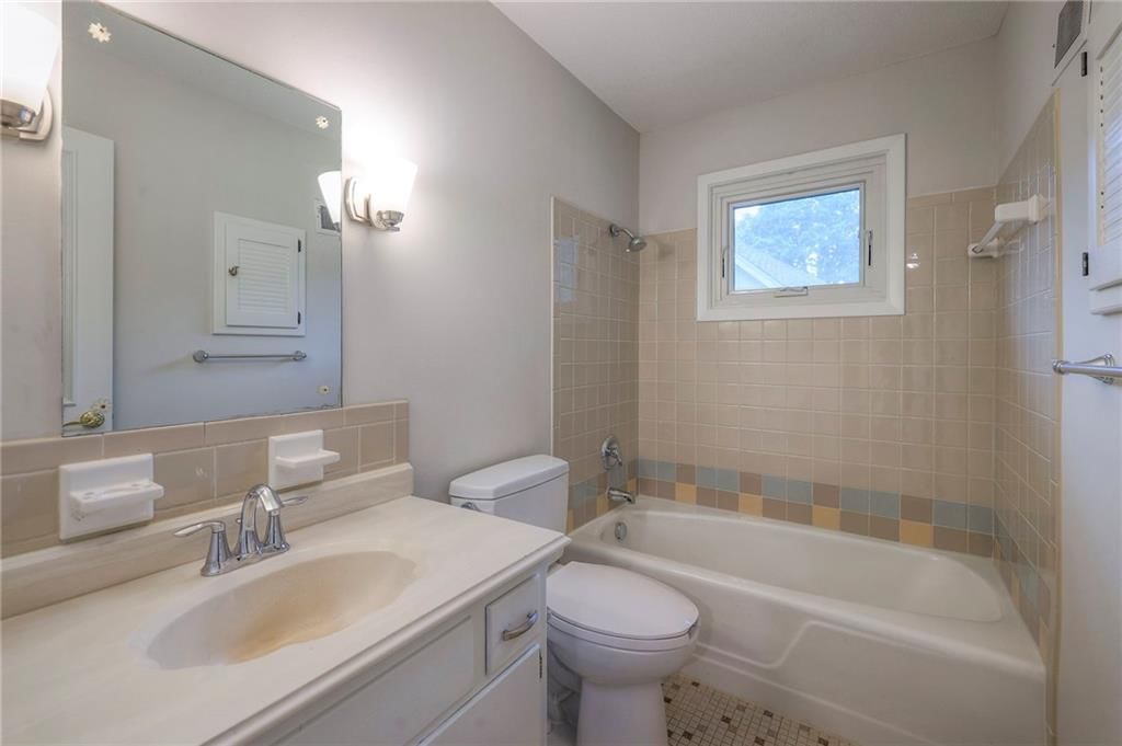 10528 Oak Street — photo 21