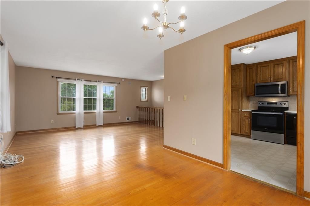 210 Murray Road — photo 8
