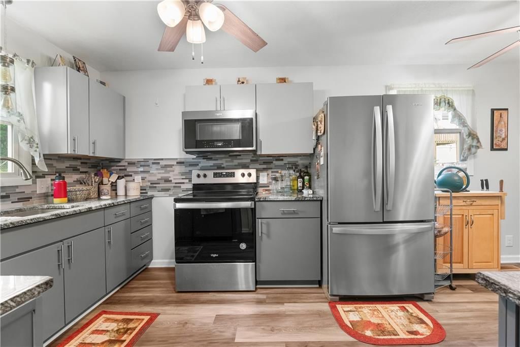 709 NE 46th Terrace — photo 13