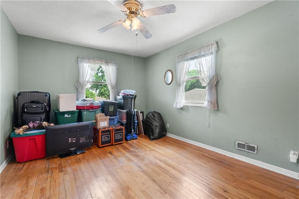 709 NE 46th Terrace — photo 21