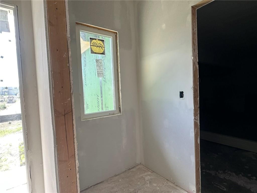 17162 S Hall Street — photo 6