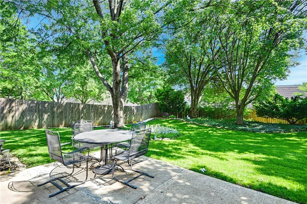 8215 W 150th Street — photo 3