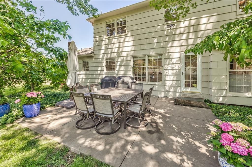 5611 W 91st Street — photo 26