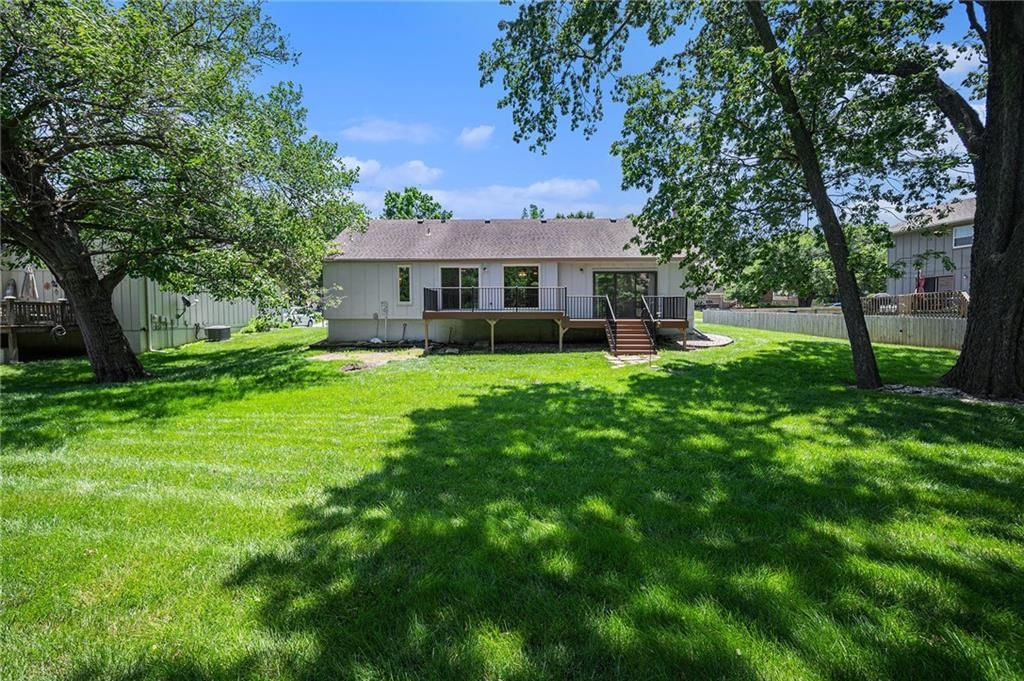 7816 Garnett Street — photo 29