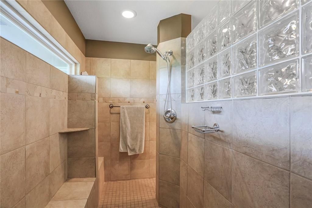 13808 Richards Street — photo 27