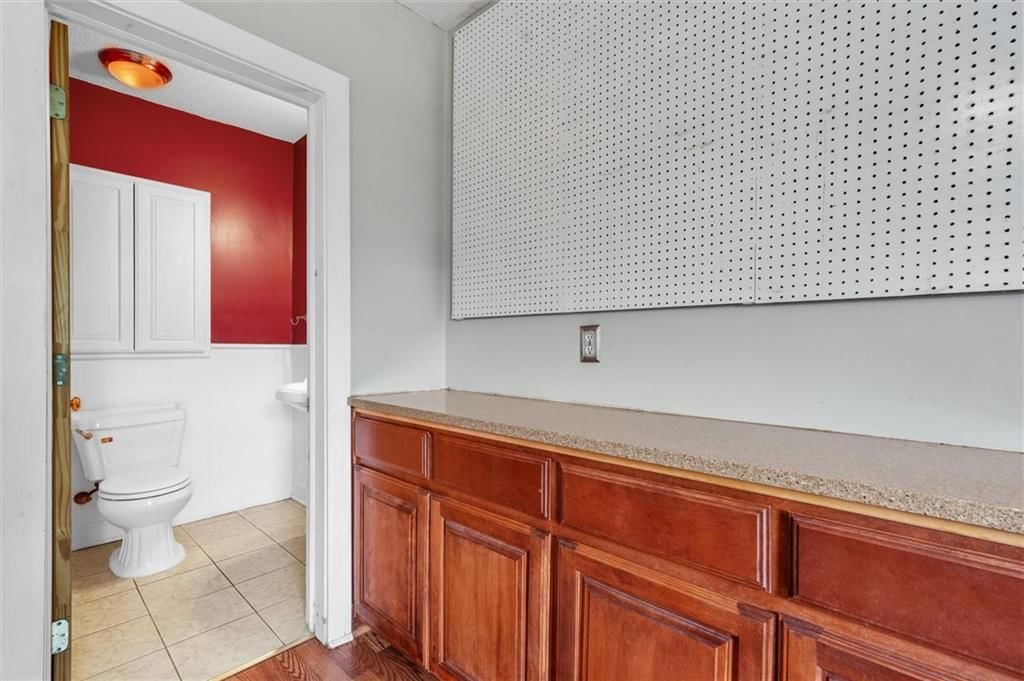1314 Tracy Avenue — photo 17
