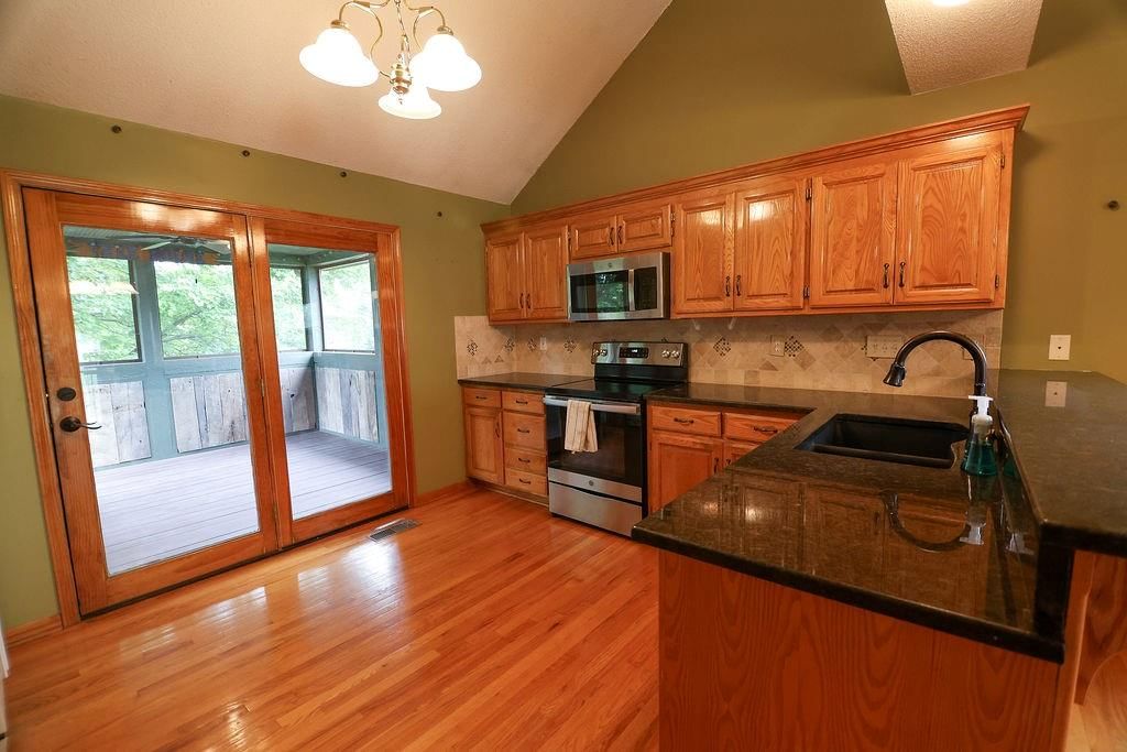 3804 SW Briarwood Drive — photo 9