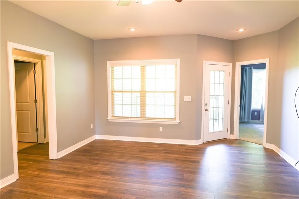2404 Edmonds Court — photo 31