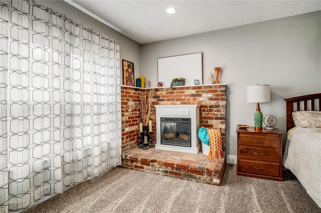 7815 Longwood Avenue — photo 13