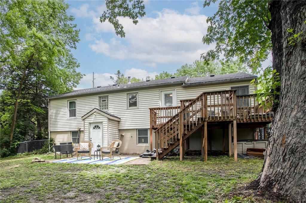 7815 Longwood Avenue — photo 23