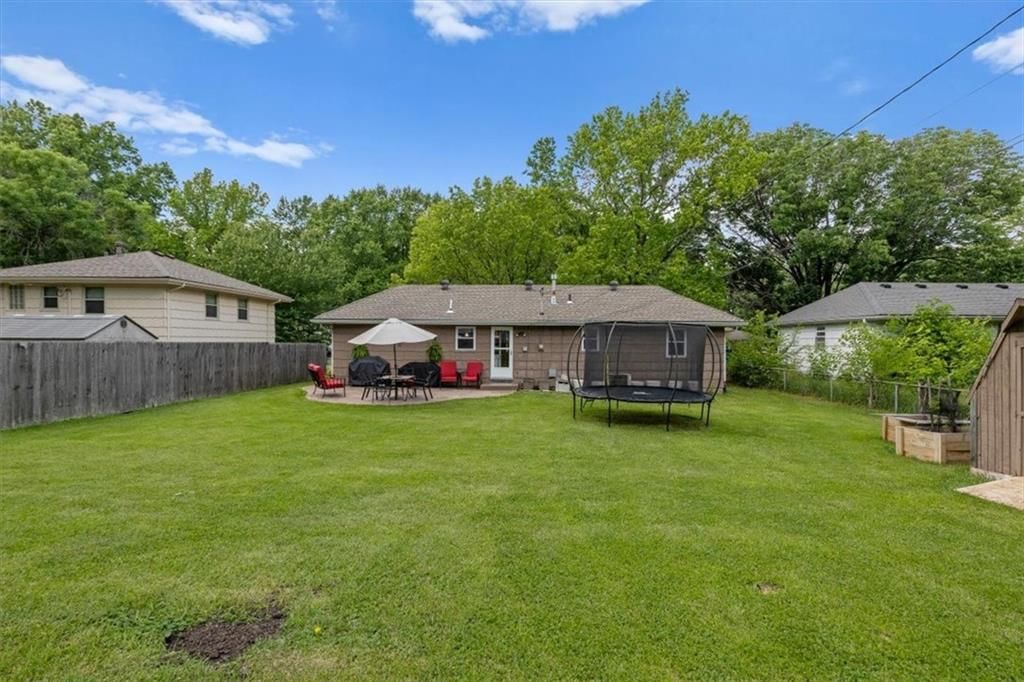 105 SW ALDERSON Place — photo 15