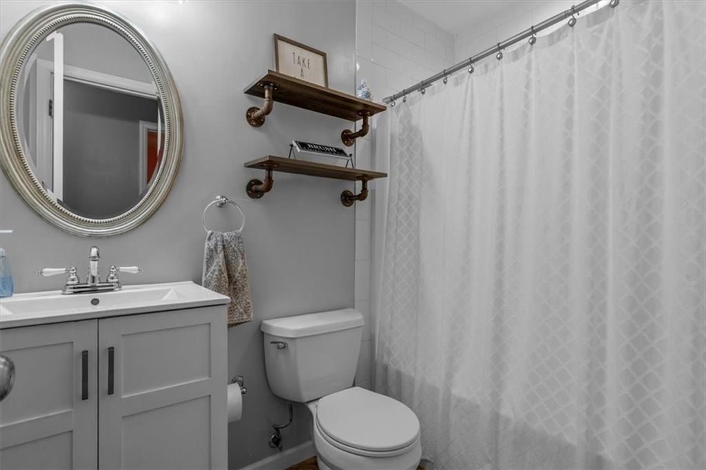105 SW ALDERSON Place — photo 8