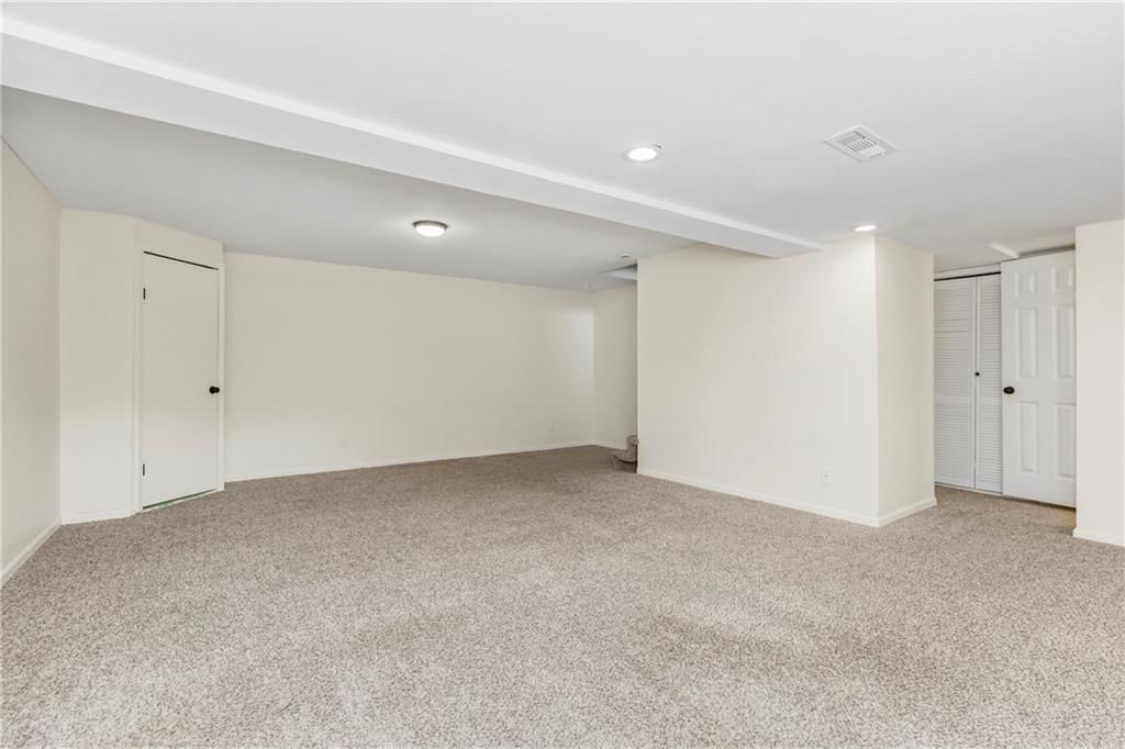 433 Walker Avenue — photo 25