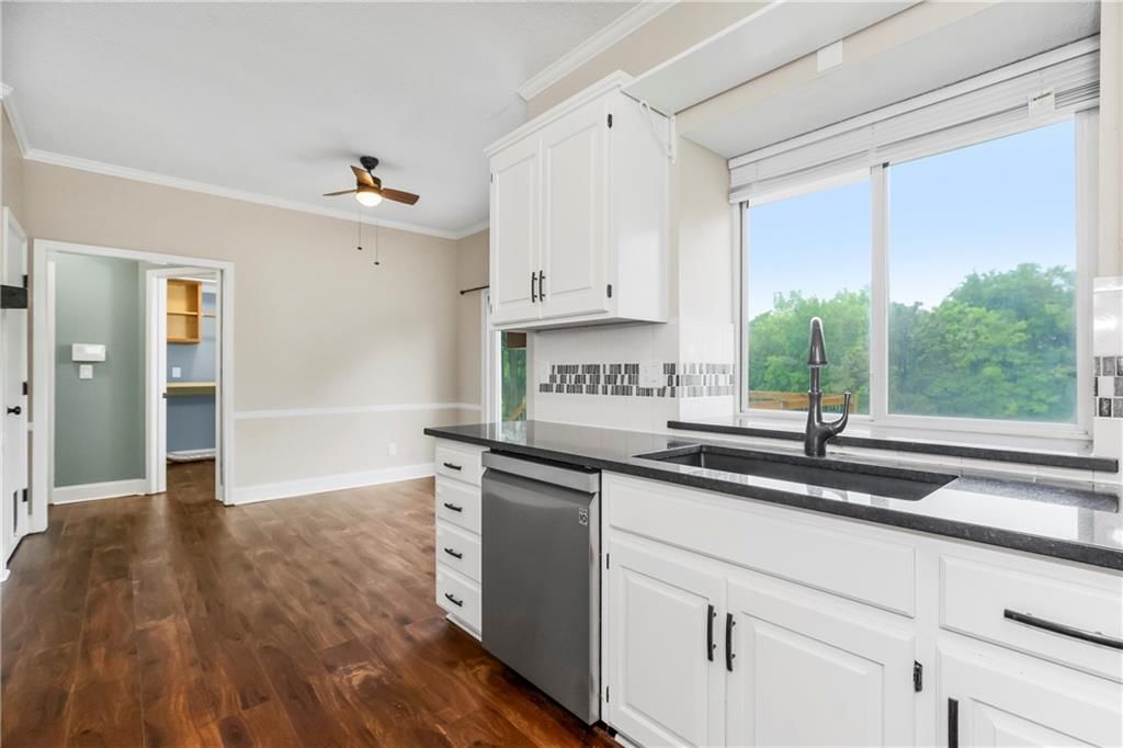433 Walker Avenue — photo 10